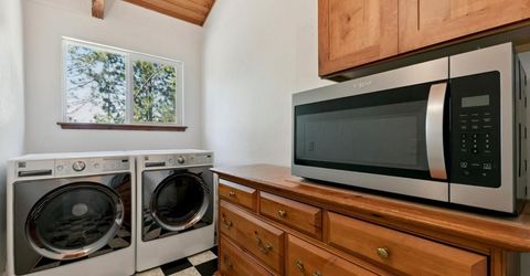 1053 Onnontioga Street, South Lake Tahoe, CA 96150 Photo