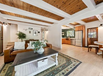 1053 Onnontioga Street, South Lake Tahoe, CA 96150 Photo