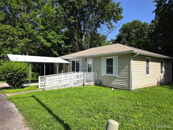 305 Sunset Drive , Fulton, MO 65251