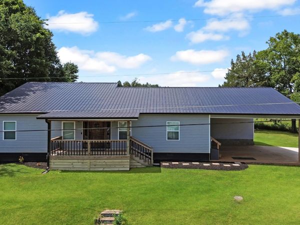174 Poplar Street , Benton, TN 37307