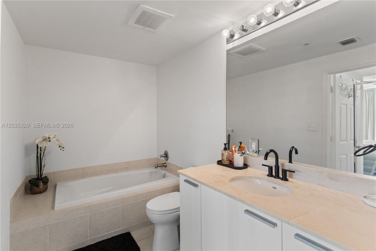 140 S Dixie Hwy, Unit 417, Hollywood, FL 33020 Photo