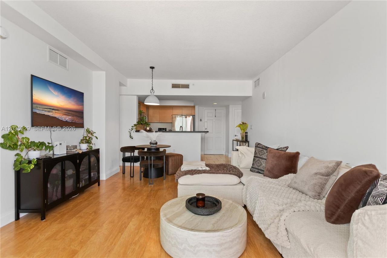140 S Dixie Hwy, Unit 417, Hollywood, FL 33020 Photo