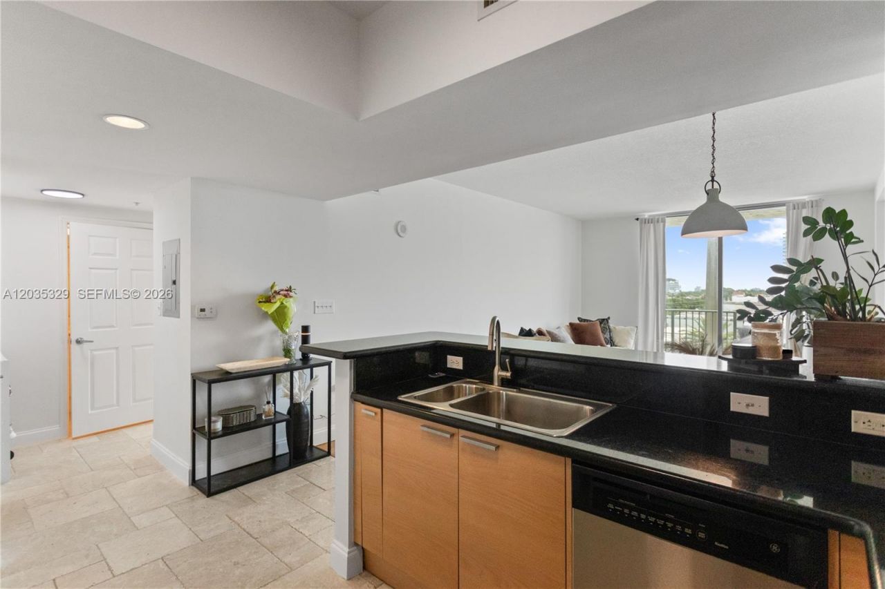 140 S Dixie Hwy, Unit 417, Hollywood, FL 33020 Photo