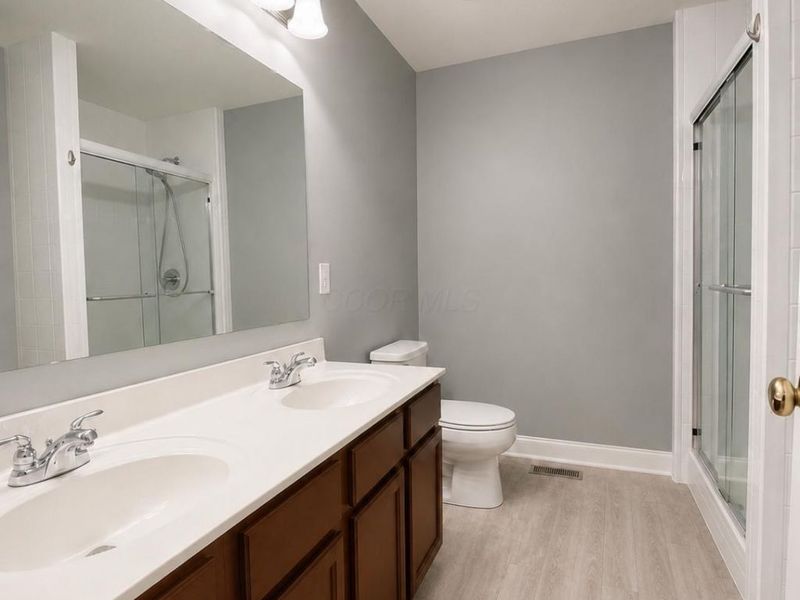 3946 Nordman Fir Drive, Grove City, OH 43123 Photo 9