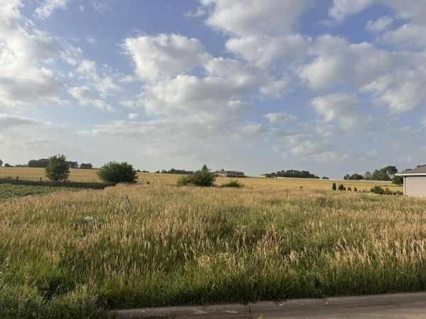 201 E 17TH, West Liberty, IA 52776