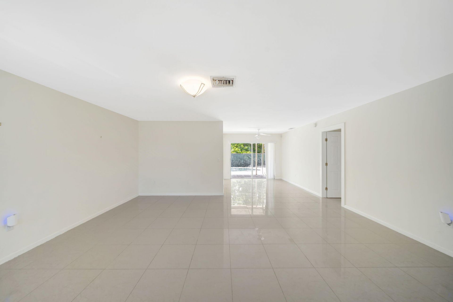 2545 NW 105th Lane, Sunrise, FL 33322 Photo