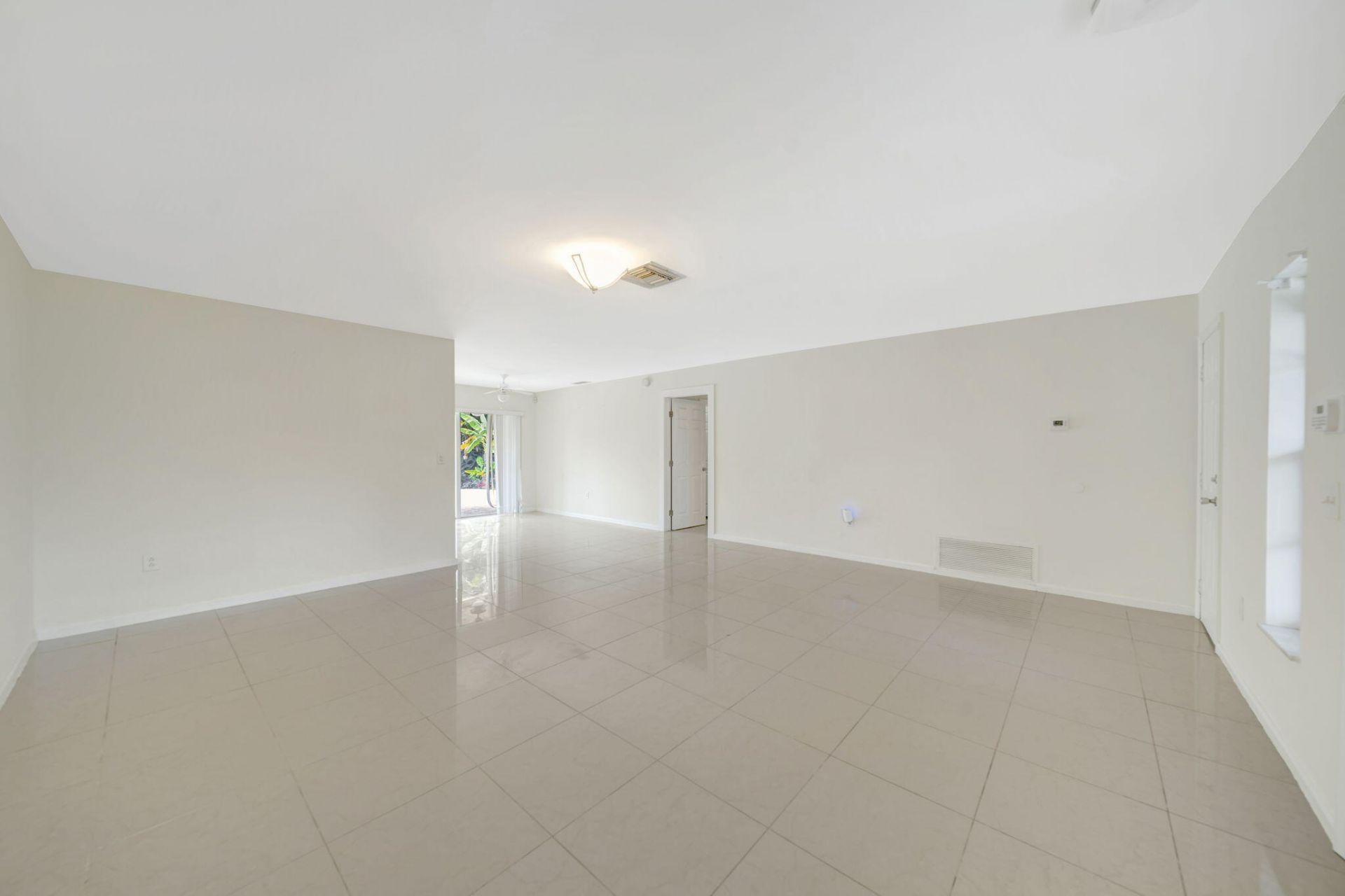 2545 NW 105th Lane, Sunrise, FL 33322 Photo