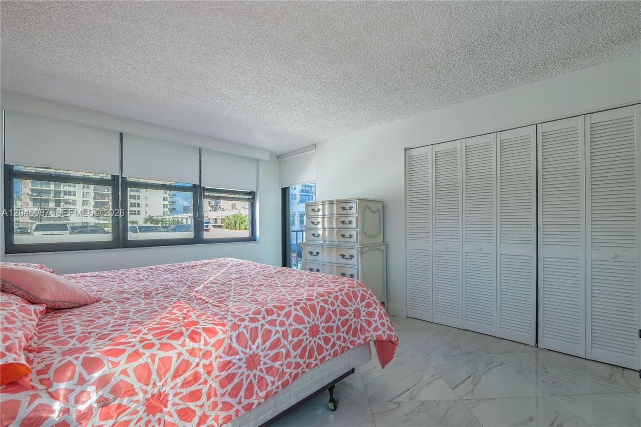 2401 S Ocean Dr , Unit 305, Hollywood, FL 33019 Photo
