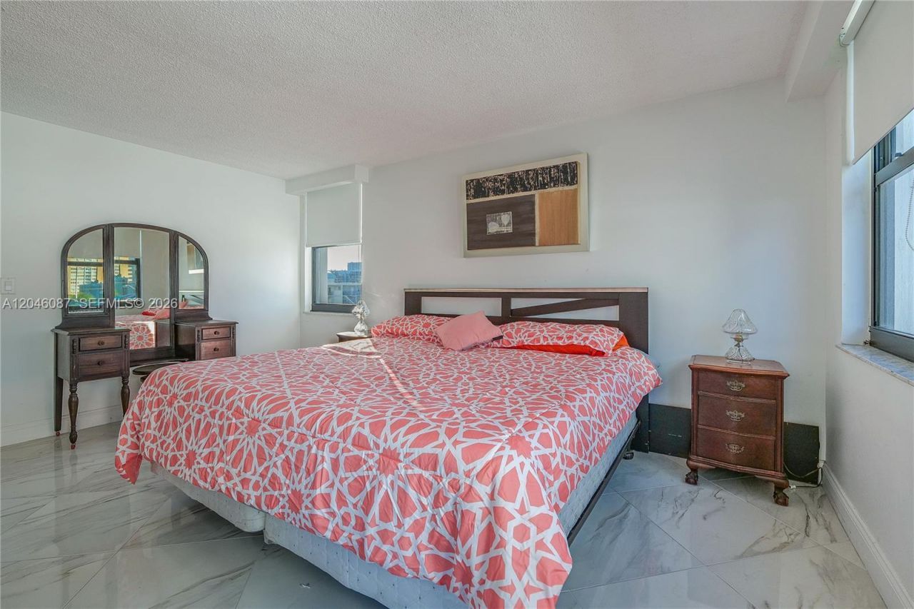 2401 S Ocean Dr , Unit 305, Hollywood, FL 33019 Photo