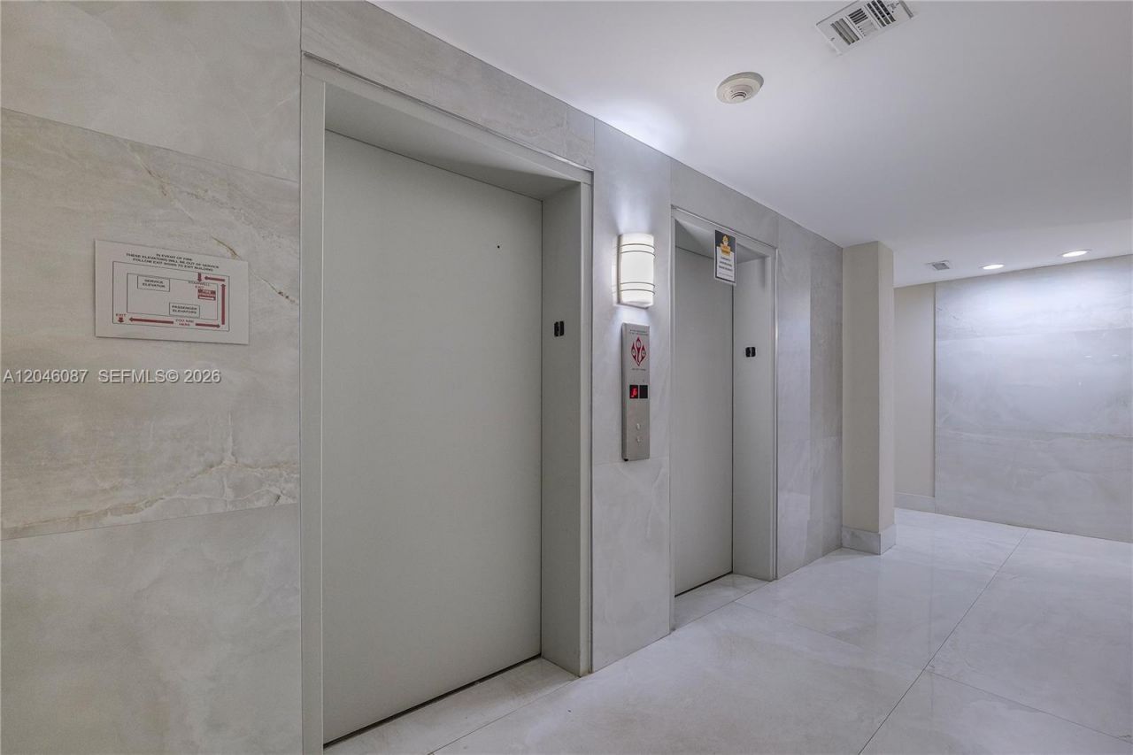 2401 S Ocean Dr , Unit 305, Hollywood, FL 33019 Photo