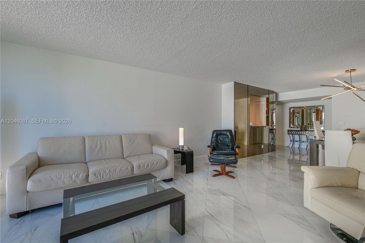 2401 S Ocean Dr , Unit 305, Hollywood, FL 33019 Photo