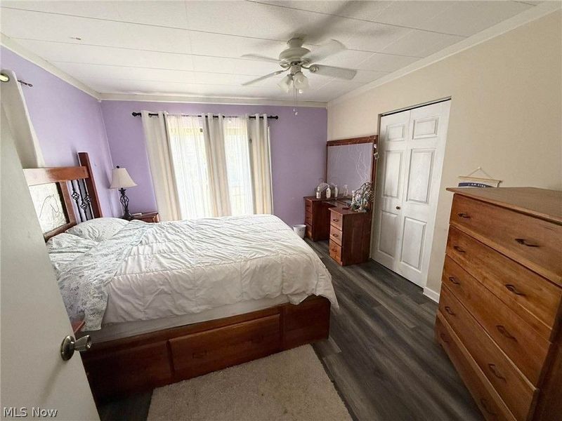 426 W 4th Street, Uhrichsville, OH 44683 Photo 6