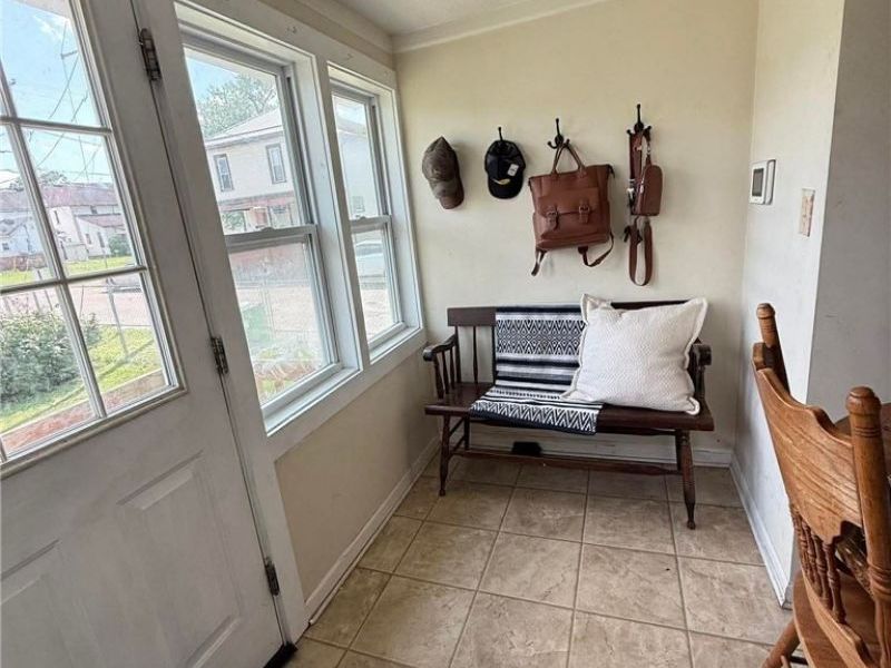 426 W 4th Street, Uhrichsville, OH 44683 Photo 9