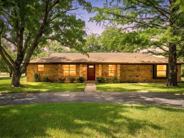 1009 Abbie Lane, Glen Rose, TX 76043