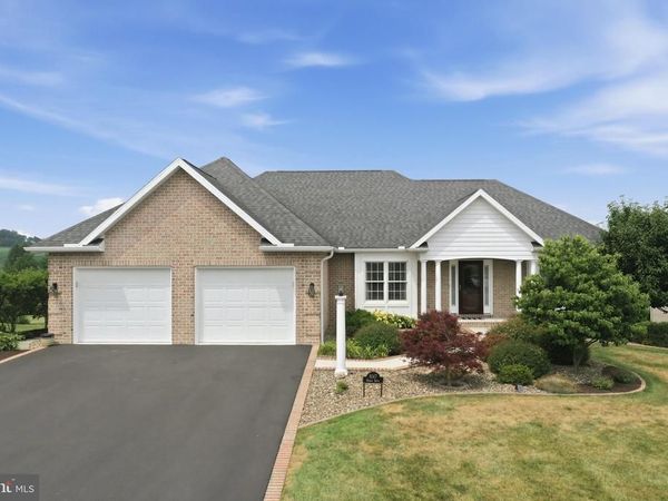 6147 MERION DRIVE, FAYETTEVILLE, PA 17222