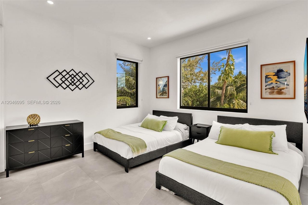 2100 Miami Rd , Unit 202, Fort Lauderdale, FL 33316 Photo