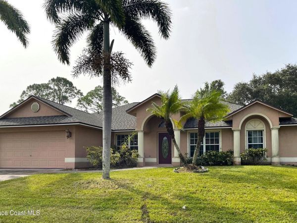 670 Elmont Street NW , Palm Bay, FL 32907