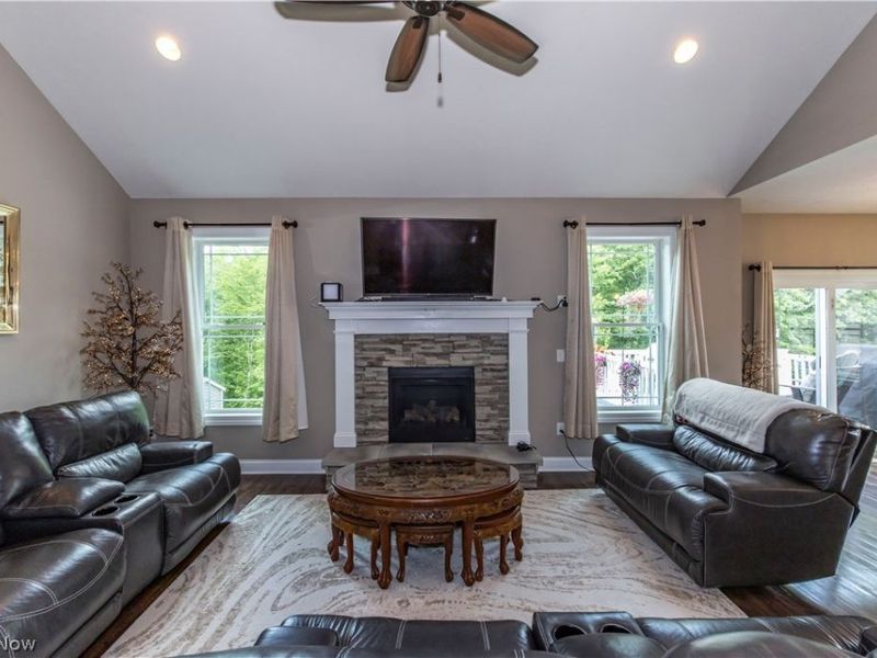 963 Cook Drive, Canal Fulton, OH 44614 Photo 10