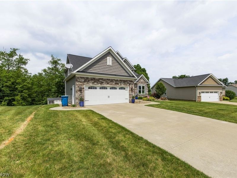 963 Cook Drive, Canal Fulton, OH 44614 Photo 5