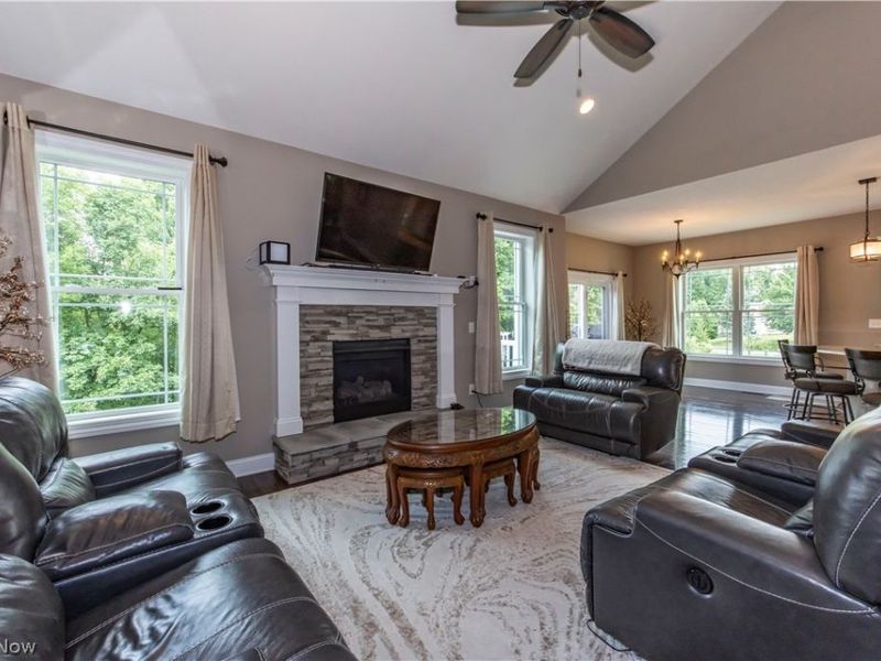 963 Cook Drive, Canal Fulton, OH 44614 Photo 9
