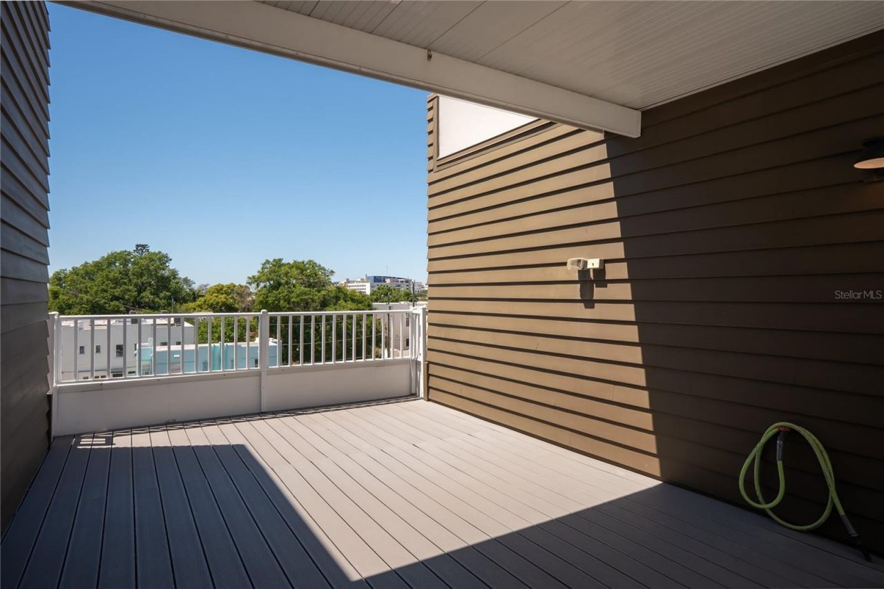 339 8th Street N, Saint Petersburg, FL 33701 Photo