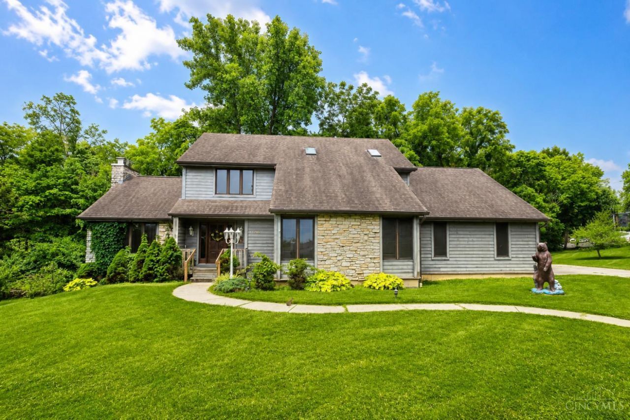 1749 Gloucester Drive, Fairfield, OH 45014 Main Photo