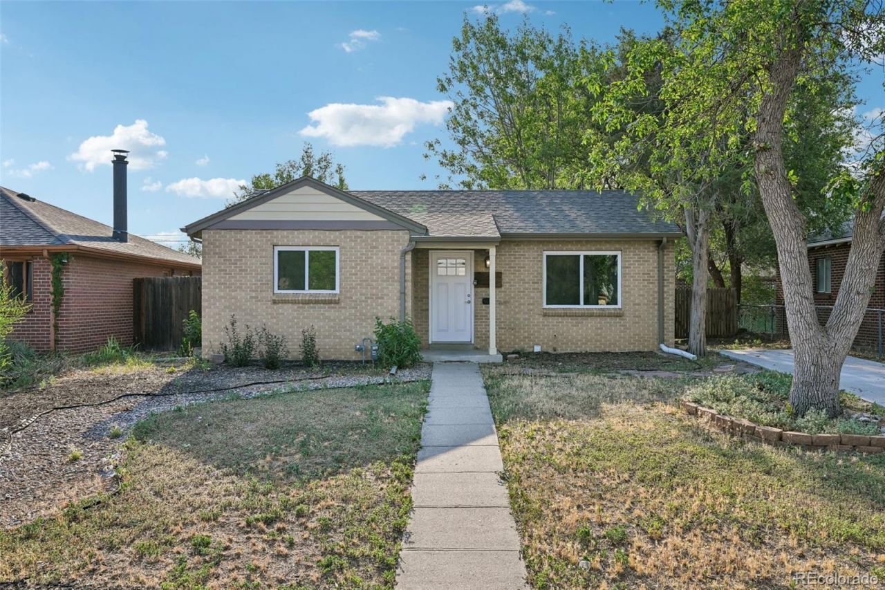3290 Magnolia Street, Denver, CO 80207 Main Photo