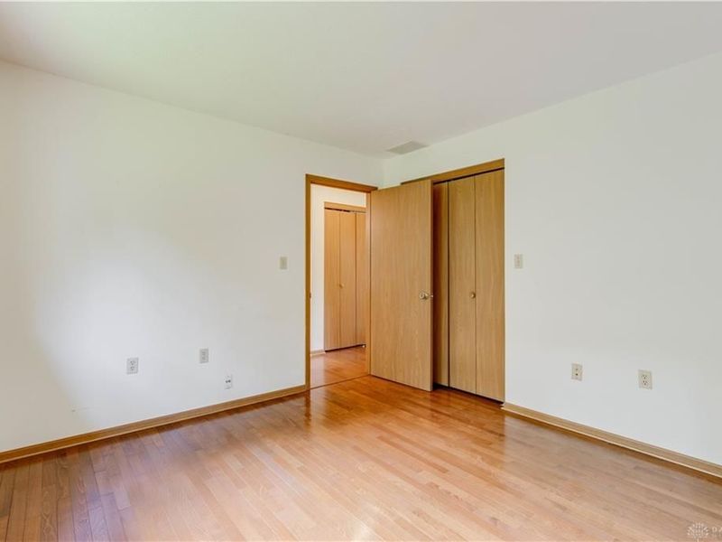 975 S High Street, Yellow Springs, OH 45387 Photo 13