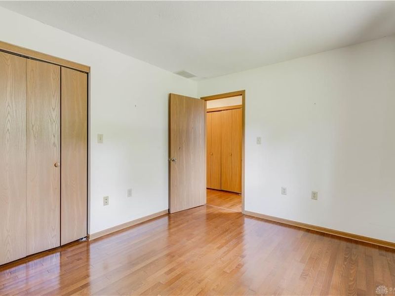 975 S High Street, Yellow Springs, OH 45387 Photo 17