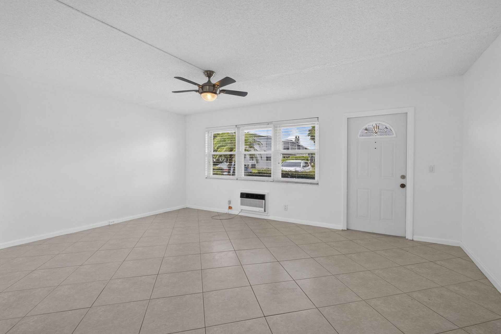 127 Chatham F, West Palm Beach, FL 33417 Photo