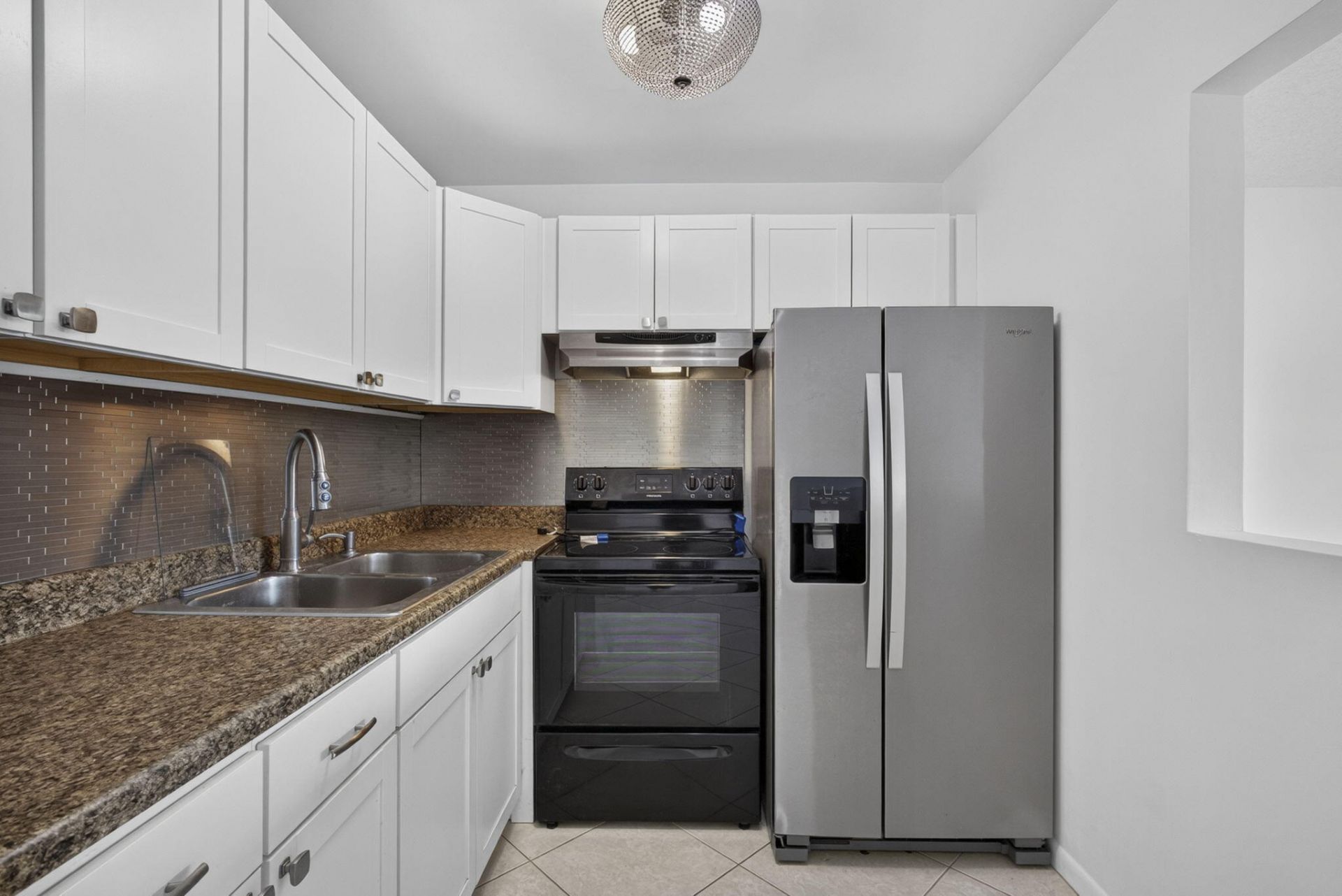 127 Chatham F, West Palm Beach, FL 33417 Photo