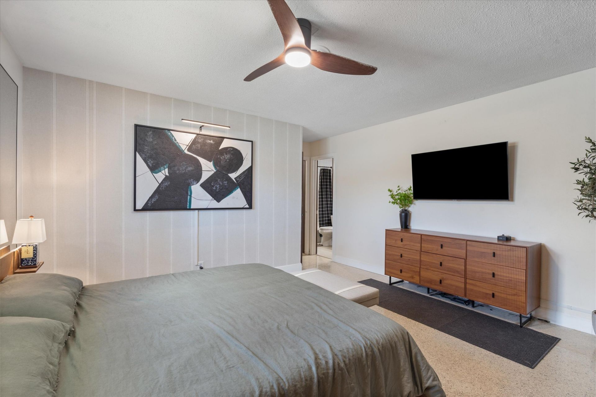 5750 NE 19th Terrace, Fort Lauderdale, FL 33308 Photo