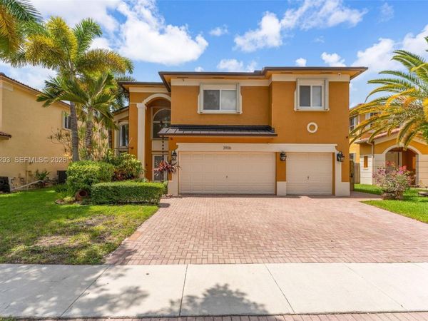 3906 NE 20th St , Homestead, FL 33033