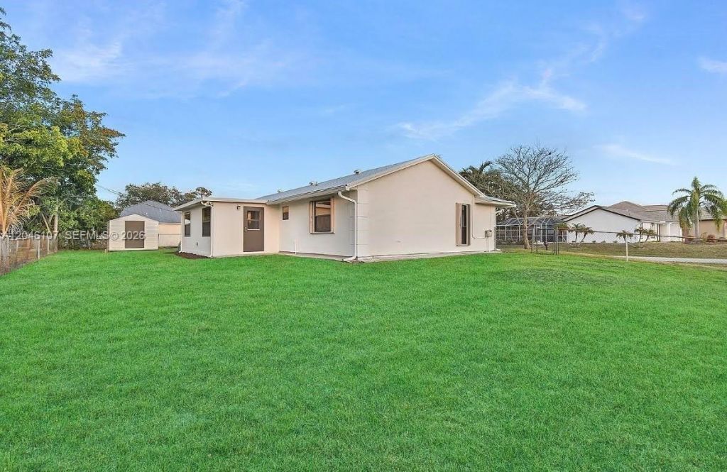 981 SW Bay State Rd , Port Saint Lucie, FL 34953 Photo