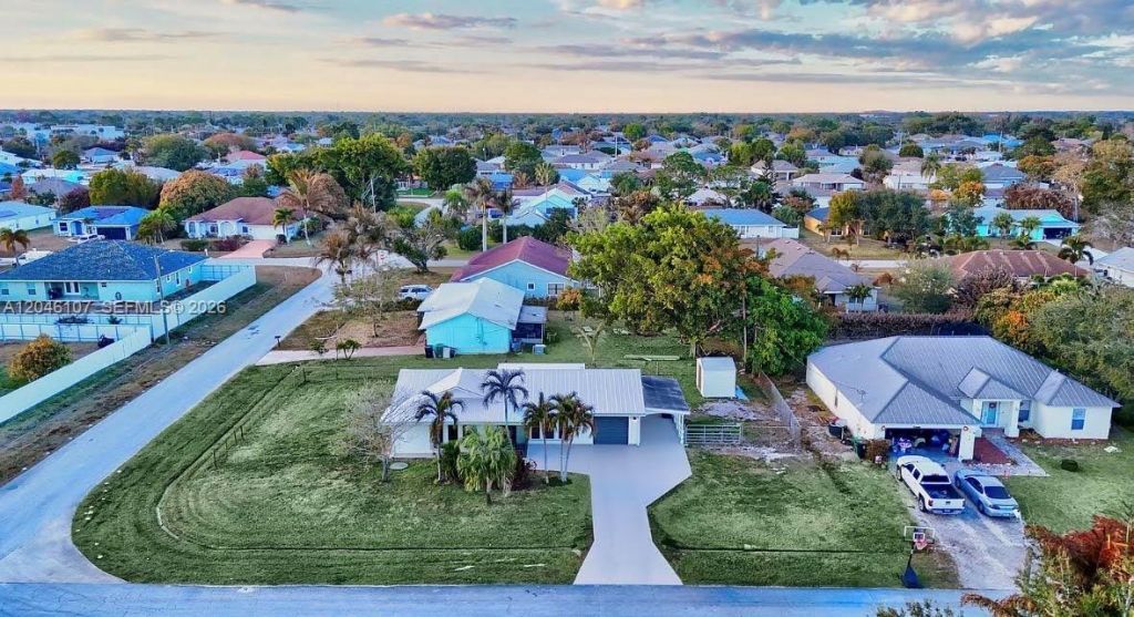 981 SW Bay State Rd , Port Saint Lucie, FL 34953 Photo