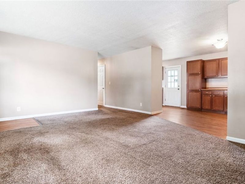 525 W Shields Street, Newark, OH 43055 Photo 10