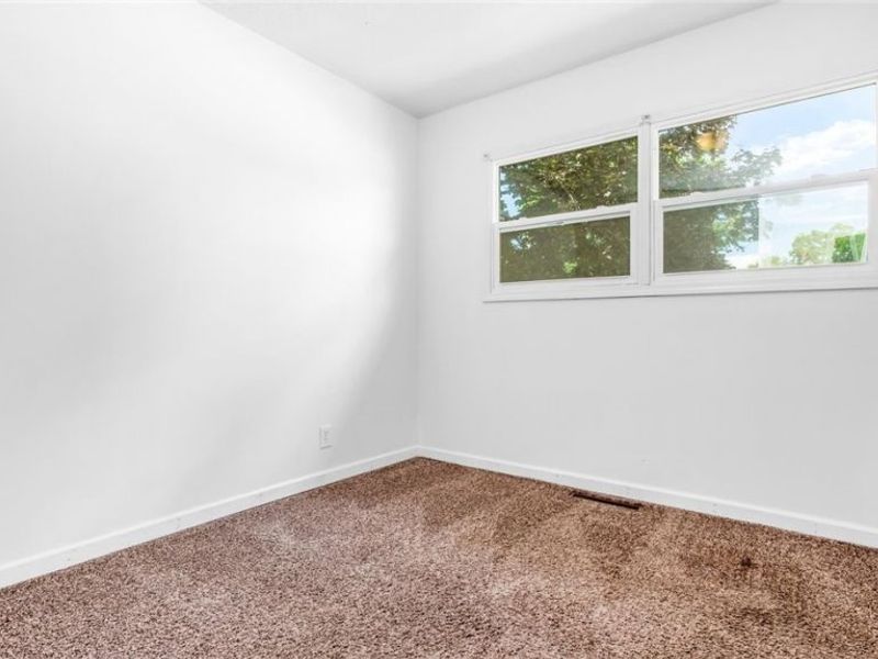 525 W Shields Street, Newark, OH 43055 Photo 17