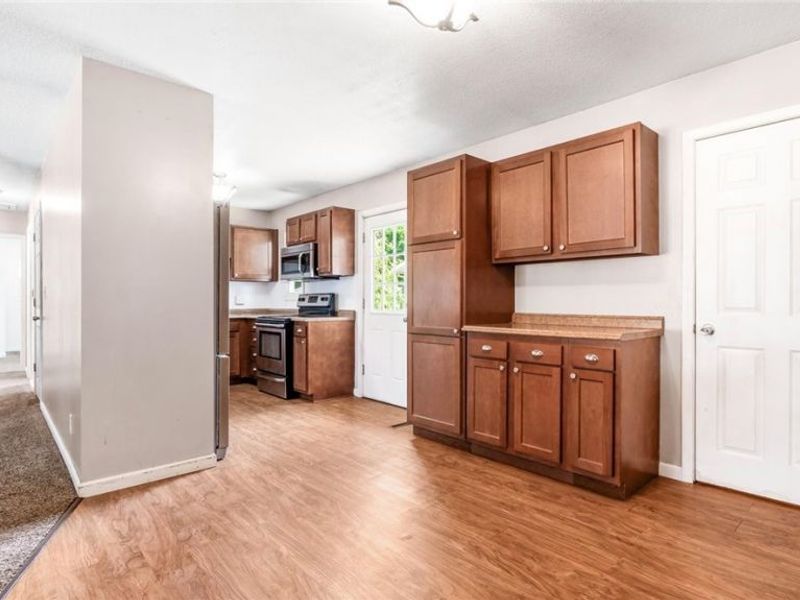 525 W Shields Street, Newark, OH 43055 Photo 4