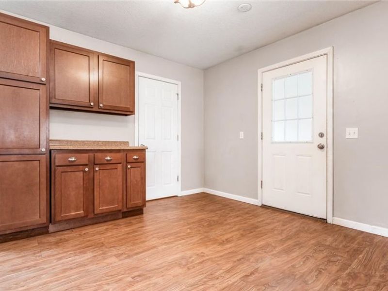 525 W Shields Street, Newark, OH 43055 Photo 5
