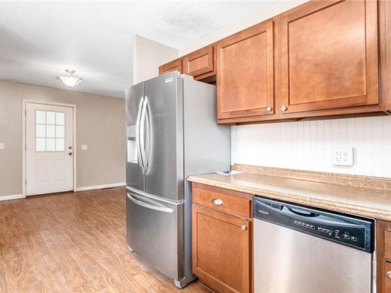 525 W Shields Street, Newark, OH 43055 Photo 7