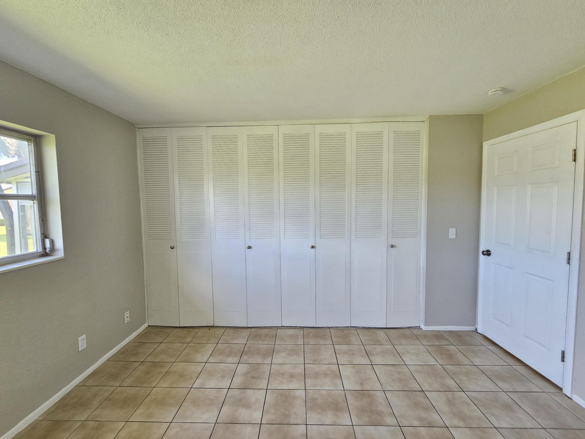 2966 Ashley Drive E, Unit F, West Palm Beach, FL 33415 Photo