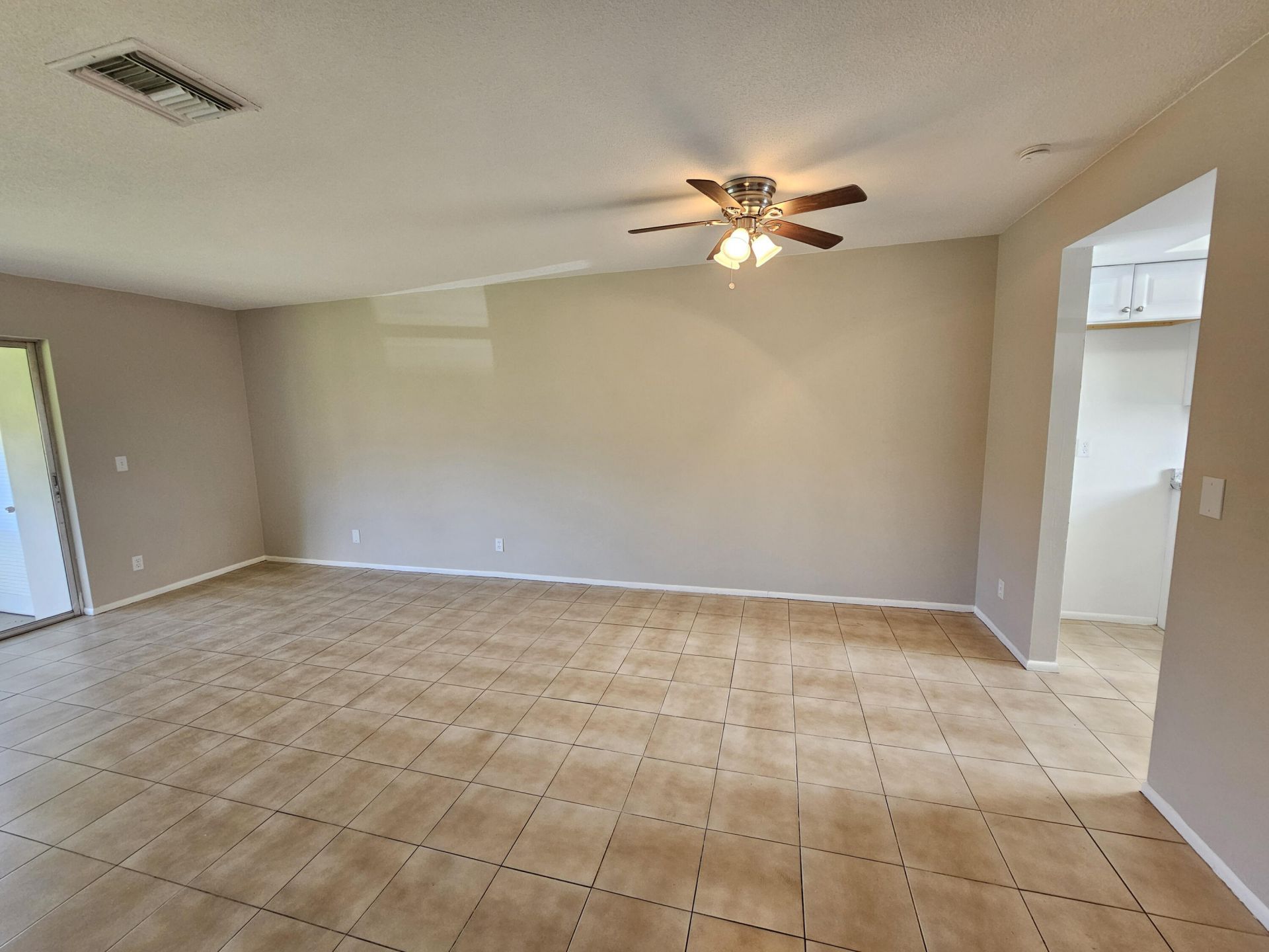 2966 Ashley Drive E, Unit F, West Palm Beach, FL 33415 Photo