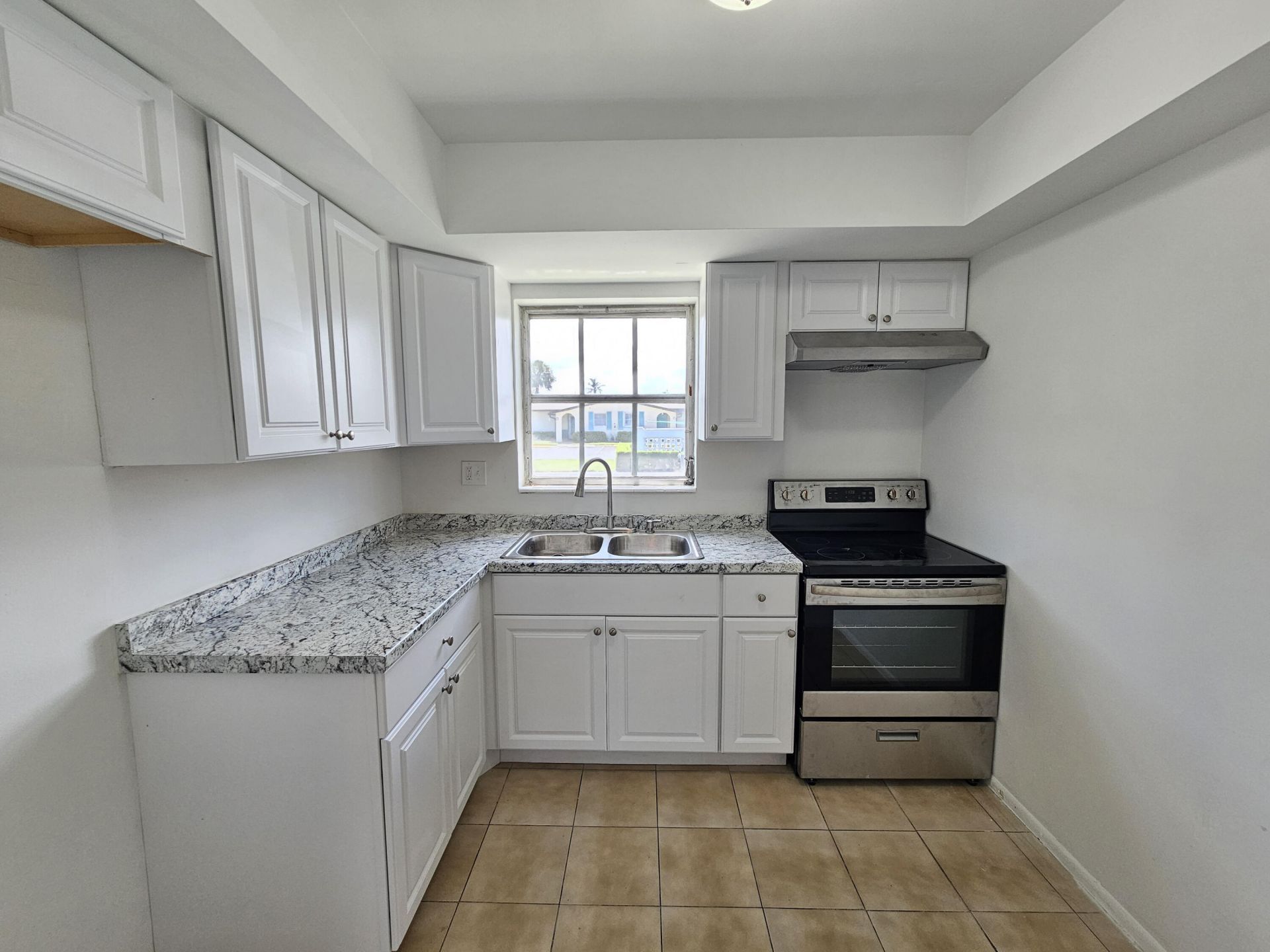 2966 Ashley Drive E, Unit F, West Palm Beach, FL 33415 Photo