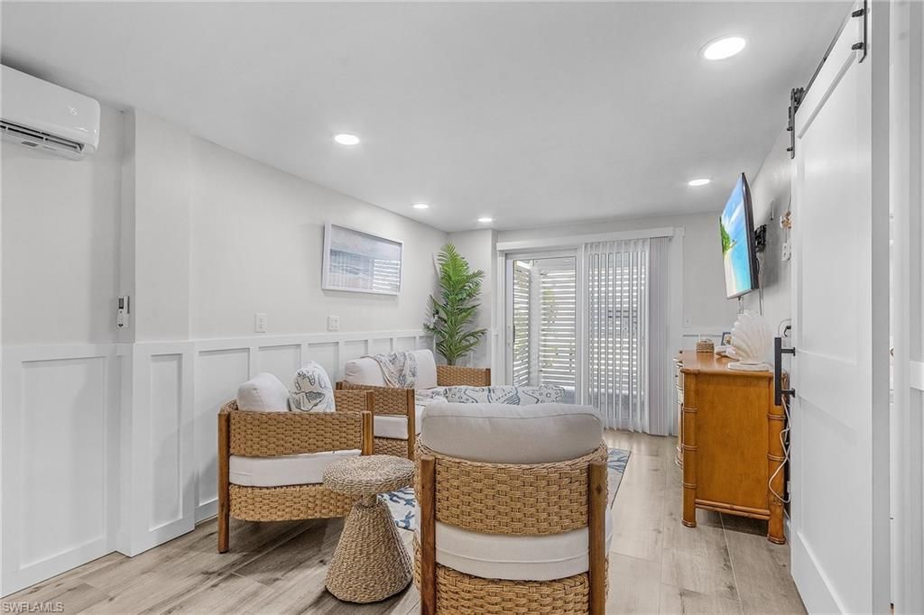 197 Madison Ct , Fort Myers Beach, FL 33931 Photo