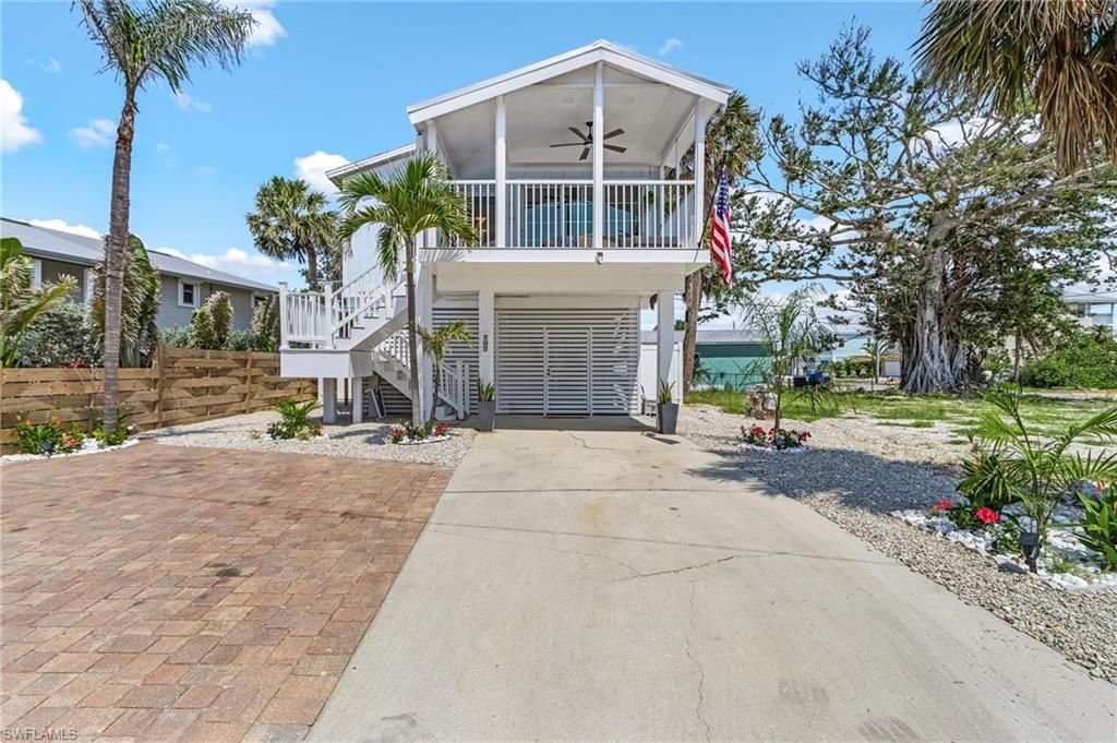 197 Madison Ct , Fort Myers Beach, FL 33931 Photo