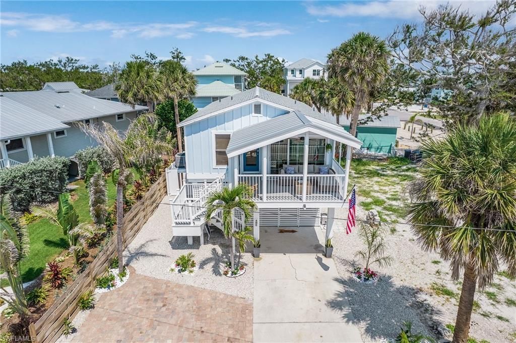 197 Madison Ct , Fort Myers Beach, FL 33931 Photo