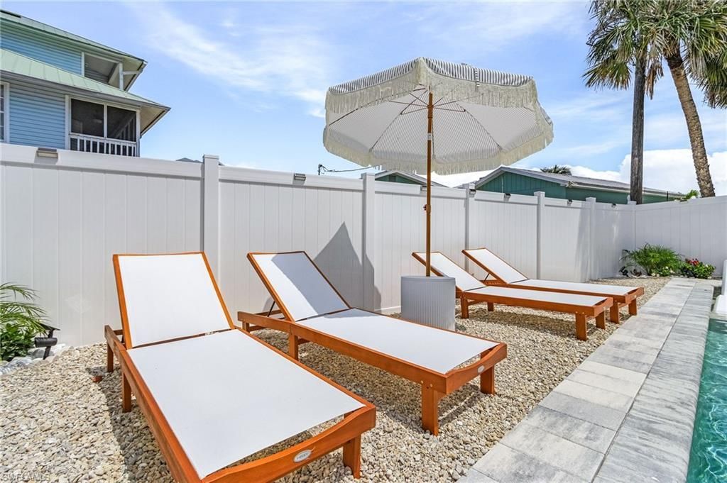 197 Madison Ct , Fort Myers Beach, FL 33931 Photo