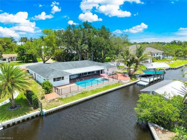 1040 Edgemere DR, FORT MYERS, FL 33919