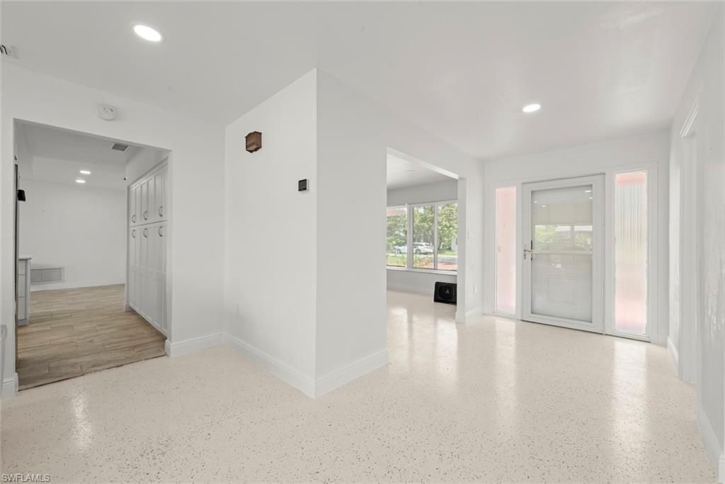 1040 Edgemere Dr, Fort Myers, FL 33919 Photo