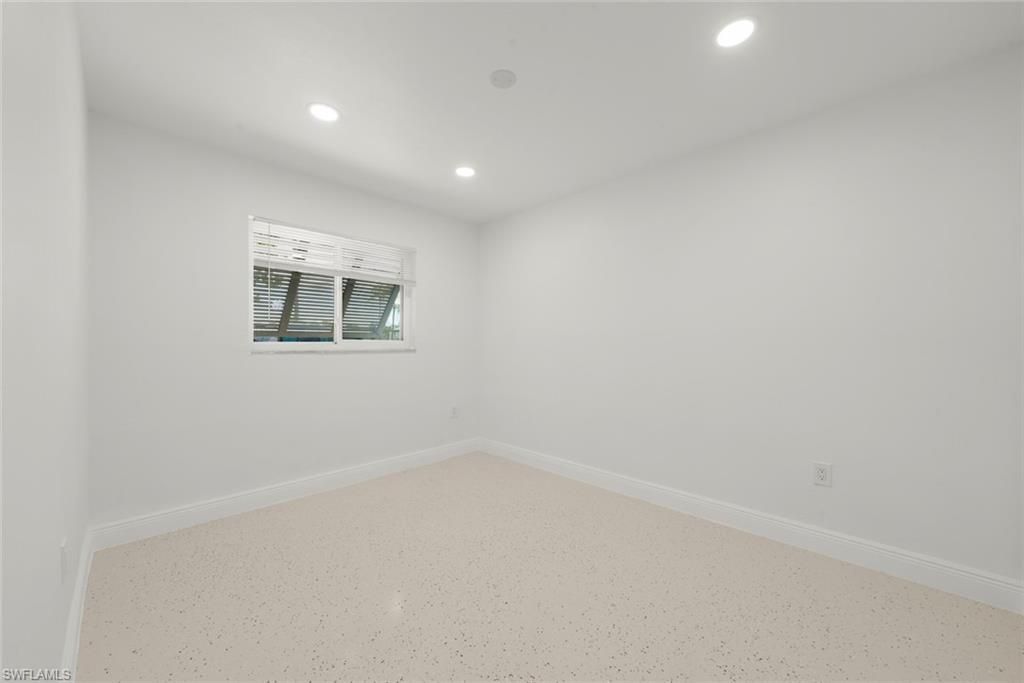 1040 Edgemere Dr, Fort Myers, FL 33919 Photo